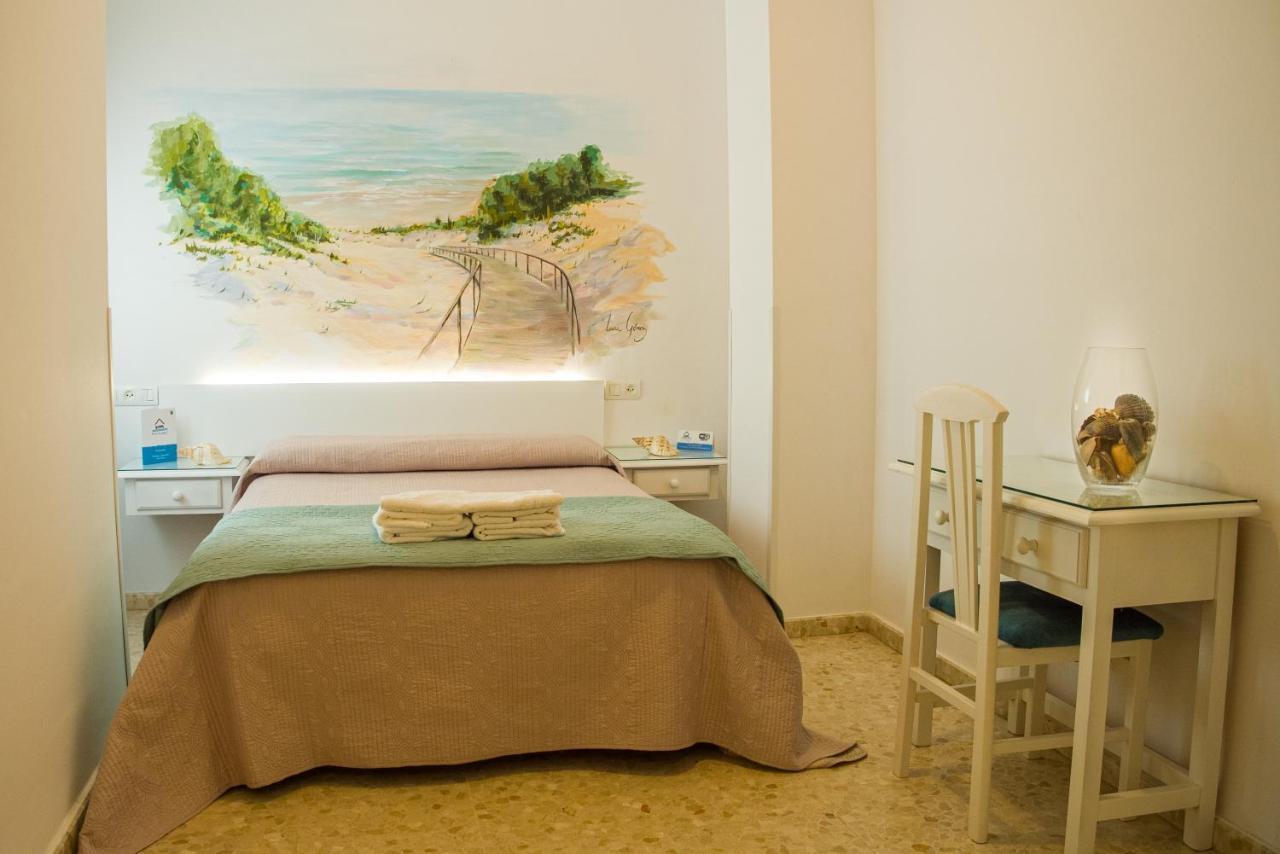 Hostal Patio Andaluz Punta Umbría Buitenkant foto